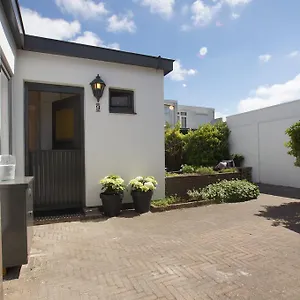 https://zomerhuis-aan-zee.zandvoort-hotels.com